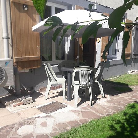 Gites, Les Jonquilles, Le Sagard Et Bungalow Les Brimbelles, Nature Et Detente La Houssiere Exterior foto